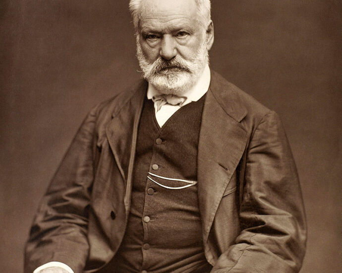 Victor_Hugo_by_Étienne_Carjat_1876