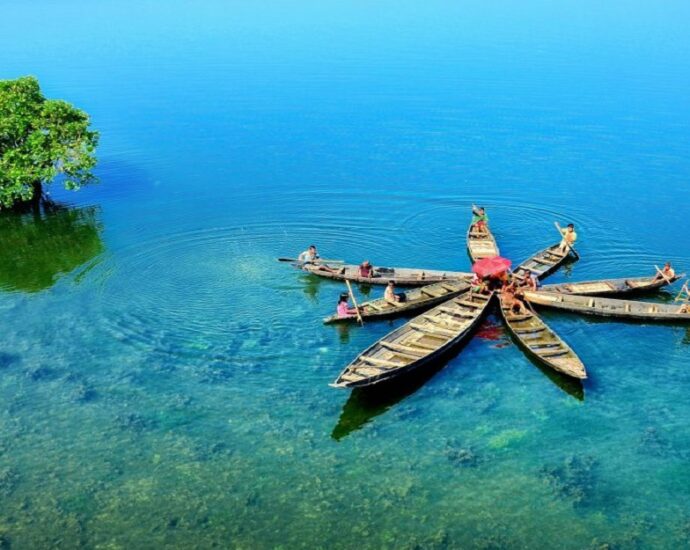টাঙ্গুয়ার হাওর সুনামগঞ্জ
