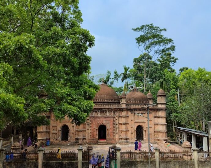 কমলাপুর মসজিদ, গৌরনদী, বরিশাল : ইতিহাস ও ঐতিহ্যের নিদর্শন
