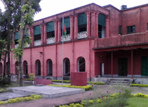 কালেক্টরেট ভবন, বরিশাল: ইতিহাস ও ঐতিহ্যের সাক্ষী
