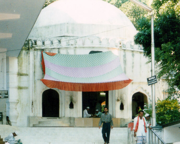 হযরত শাহজালাল (রহ.)-এর মাজার,
